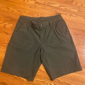 Good condition men’s lululemon shorts